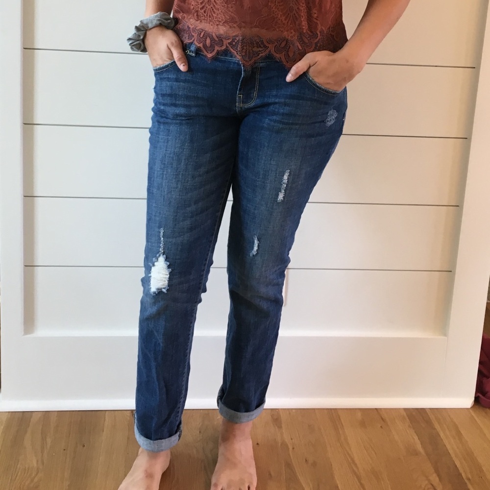 Distressed Guess Jeans